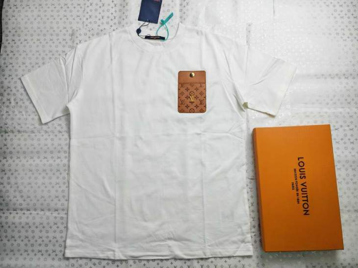Picture of Louis Vuitton T Shirts Short _SKULVXS-LfqtxL2336986